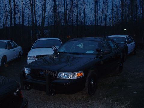 1999 Ford Crown Victoria - Another black PI.
