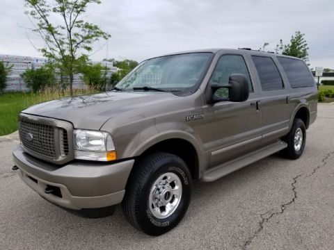 2003 Ford Excursion - Exterior view of a 2003 Ford Excursion SUV.
