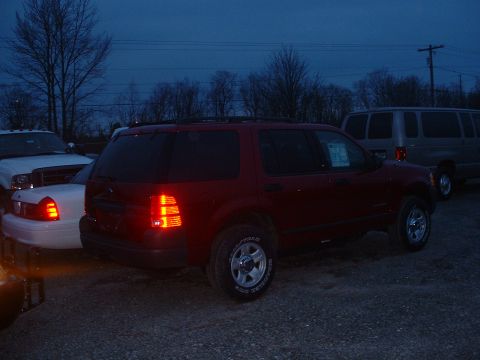 1999 Ford Crown Victoria - A red SSP Explorer.