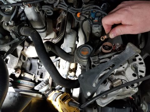 1988 Toyota Land Cruiser - All the mating surfaces are bright now (including the one I had to use the wire toothbrush on), and I'll be sure to tighten all the fastene…