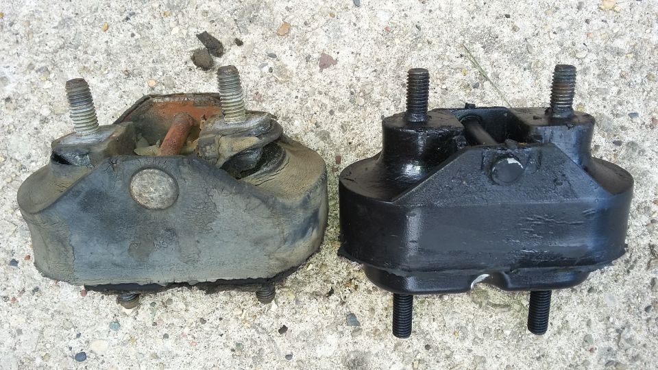 New black engine mount vs old grey engine mount