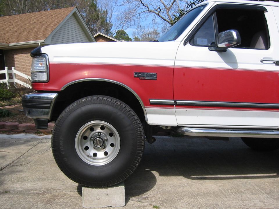 1993 Ford Bronco “Crzy Hrs”