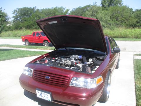 2004 Ford Crown Victoria - Time for a paint job.