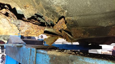 1999 Ford Fairlane - Severe rust has compromised the structural integrity of this vehicle's undercarriage.