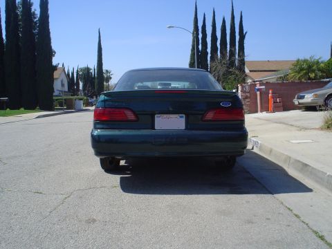 1993 Ford Taurus - picture3