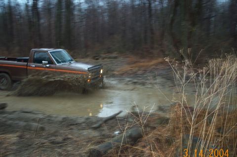 1986 Ford Bronco - Shaun In the Ranger. Same hole.