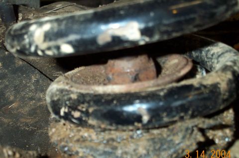 1986 Ford Bronco - Lower spring retainer now wider than befor. Soon to be replace with customs that go over the top of the bottom coil.