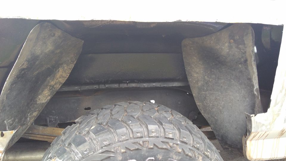 Instead of replacing the FID steel inner arch, I opted to just throw in the old plastic liners. It worked well to stop rocks and mud from kicking everywhere.