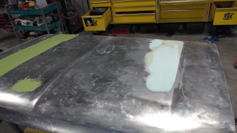 1996 Ford Bronco - Now, thanks to my Dad, I got the opportunity to learn some body work at a Ford Dealership's body shop! Please excuse my Ford-Ingenious-Desi…