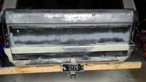 1996 Ford Bronco - No pictures of the third and final attempt of replacing that tailgate panel. The change in level isn't this noticeable now.