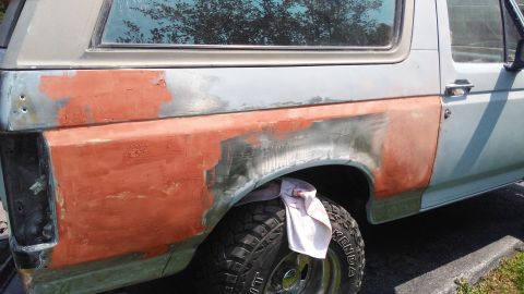 1996 Ford Bronco - My family, for the first time in the project, really worked to help me now; and I really needed it. It was crunch time! I thank them very m…