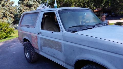 1996 Ford Bronco - We sanded off the glaze coat from the fenders and hood, it was very smooth.