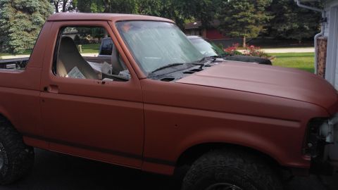 1996 Ford Bronco - 5 coats of primer later and it was ready to paint. Again tons of thanks to my family and girlfriend for helping sand, glaze, sand a bunch m…