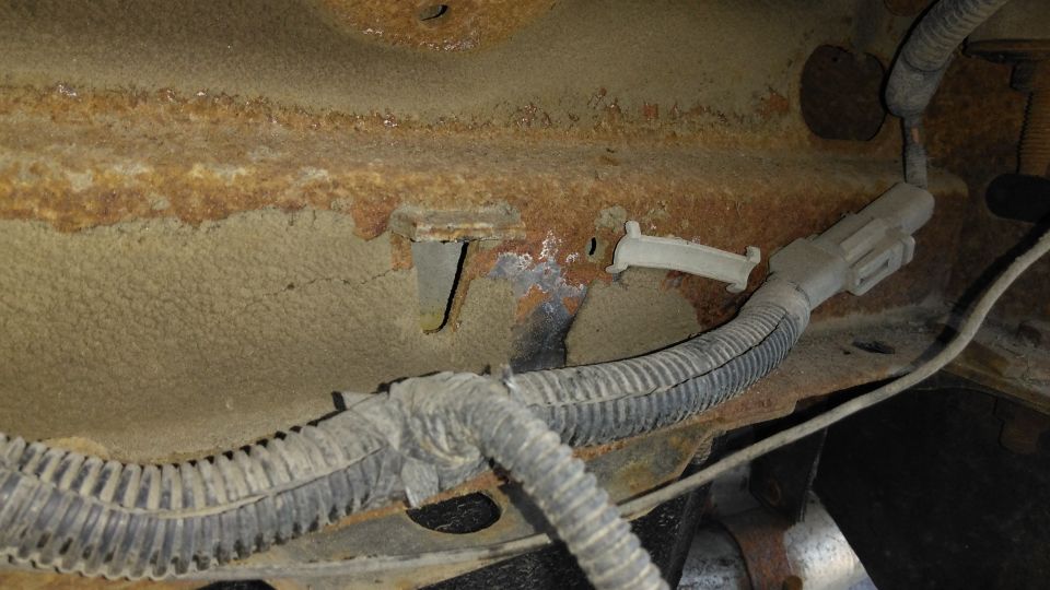 So much dirt caked on the inside of the bumper support that rust couldn't even reach it. Don't worry it got painted.