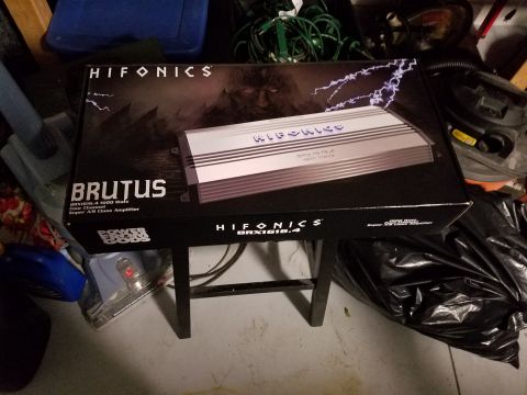 1994 Ford Bronco - The box for a Hifonics Brutus BRX1616.4 Super A/B Class Amplifier is displayed.