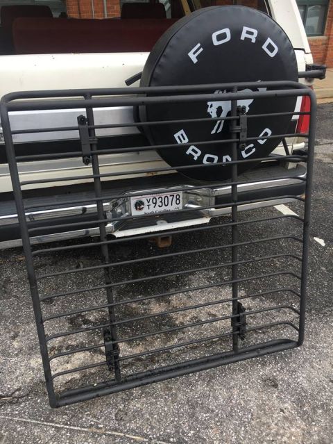 1988 Ford Bronco - Spare tire cover and tailgate guard shown on a 1988 Ford Bronco.