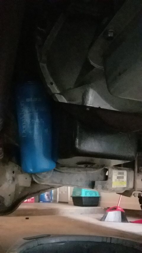 1995 Ford F-250 - Tight fit but it clears just fine. Hangs below oil pan slightly but not enough to worry about.