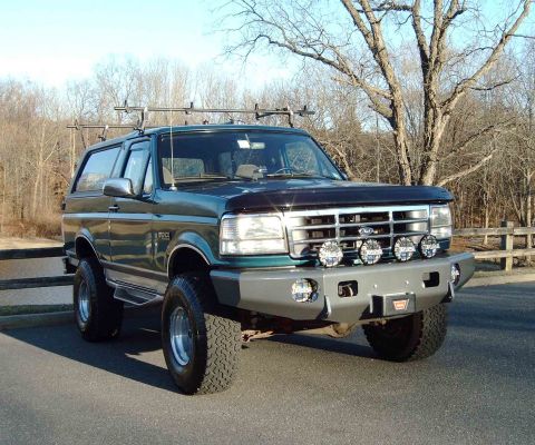 1996 Ford Bronco photo