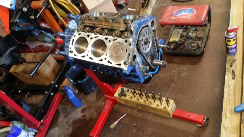2003 Ford Ranger - Pistons in, timing set on, waiting for paint to dry on the timing cover.