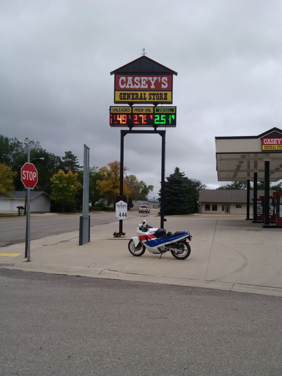 1989 Honda CBR600F parked by Casey's General Store gas pumps