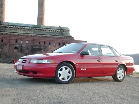 1992 Ford Taurus - Side Profile