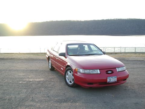 1992 Ford Taurus - Front high