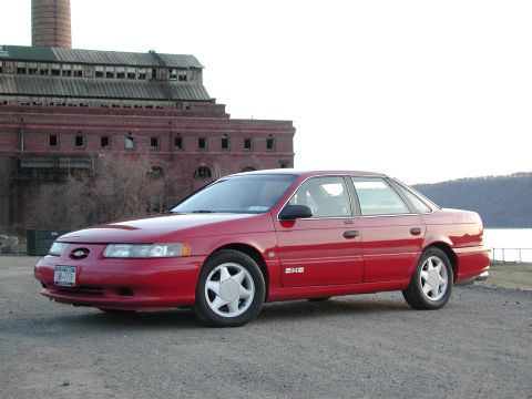 1992 Ford Taurus - Side Profile II