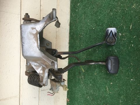 1986 Ford Bronco - This is a brake and clutch pedal assembly, not a 1986 Ford Bronco.