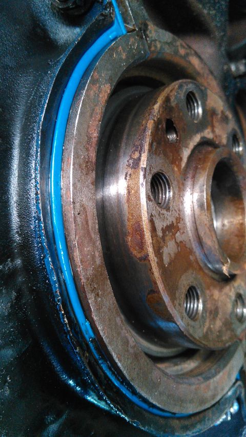 1996 Ford Bronco - my crankshaft thats only a year old started to rust and was causing a big rear main seal leak. im disappointed that its leaking soo soon. b…