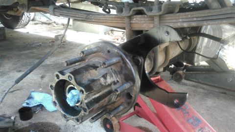 1990 Ford F-250 - i mocked up the hub and tightened the spindle nut to be snug