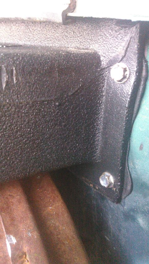 1996 Ford Bronco - fully installed on right side.