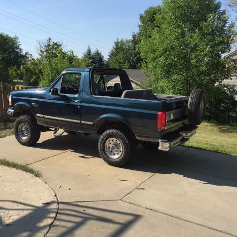 1995 Ford Bronco photo