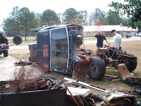 1988 Ford Bronco - how am i going to get this thing out of the yard.