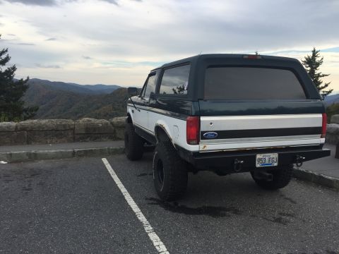 1994 Ford Bronco photo