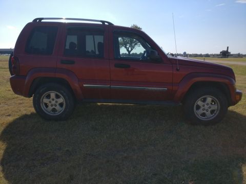 2005 Jeep Liberty photo