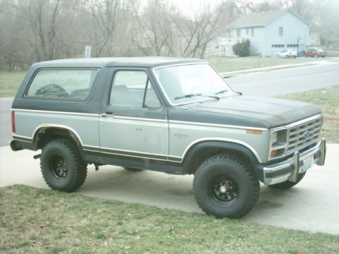 1984 Ford Bronco - In need of some body work would'nt you say?