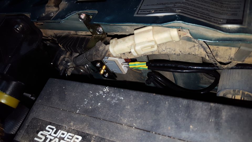 Vehicle wiring harness connections and battery case