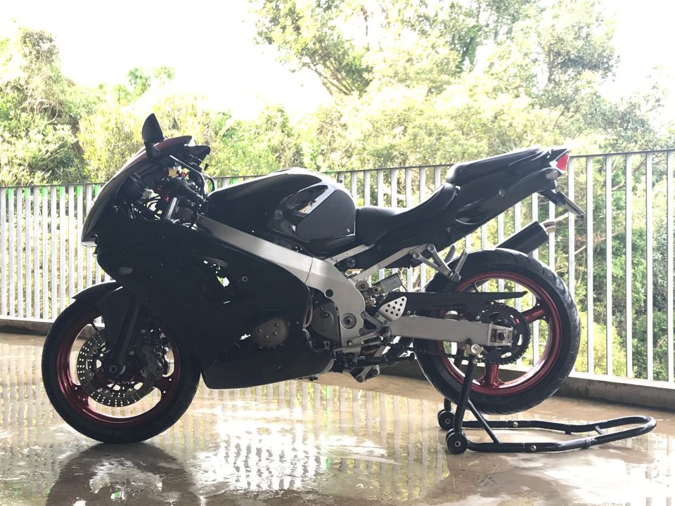 1998 ZX9R in Black