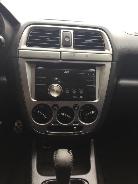 2002 Subaru Impreza photo