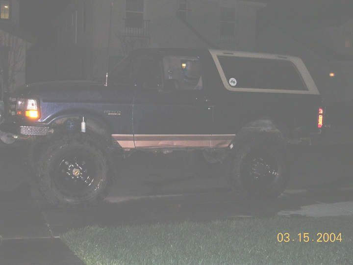 lousy night shot of drivers side