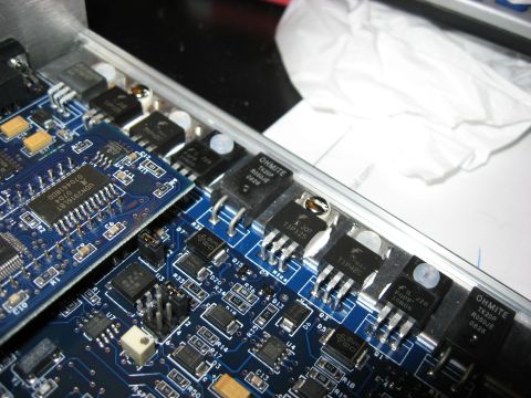 1987 Jaguar XJ6 - Electronic components, including transistors and integrated circuits, are visible on circuit boards.