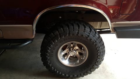 1996 Ford Bronco - all centered