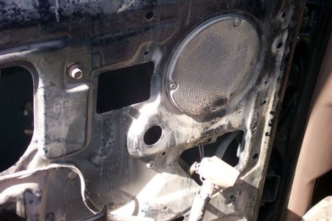 1995 Ford Bronco - Drivers side door-ALOT worse, no plastic, limestone/chalk road CAKED on