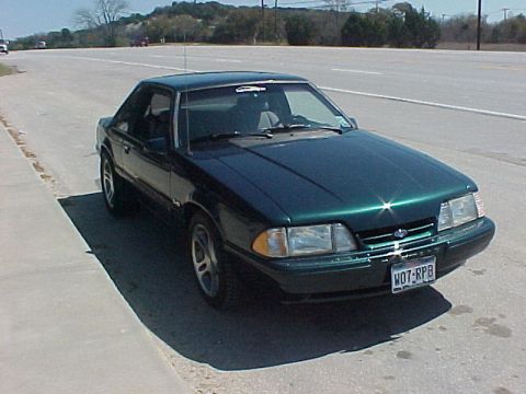 1992 Ford Mustang photo
