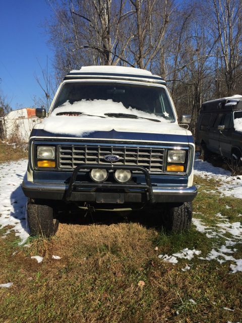 1988 Ford E350 photo