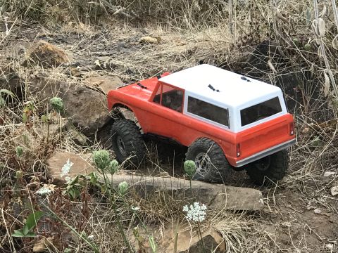 1989 Ford Bronco - This remote-controlled vehicle navigates a rocky, outdoor terrain.
