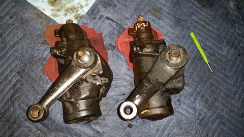 1996 Ford Bronco - The 2-bolt steering gear is on the left, and the 4-bolt steering gear is on the right. Notice that the pitman arm on the 4-bolt steering ge…