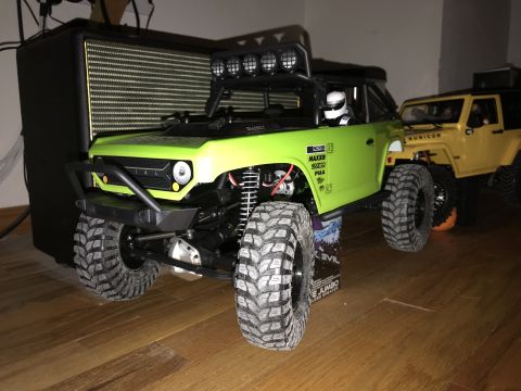 1989 Ford Bronco - RC rock crawler truck with custom body and off-road tires.
