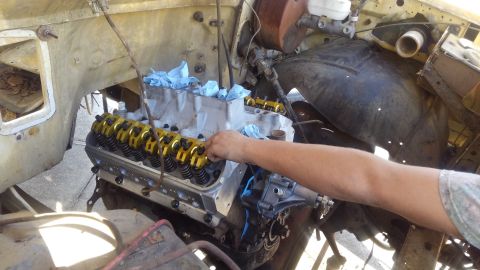 1988 Ford Bronco - engine dropped in. ready to be assembled.