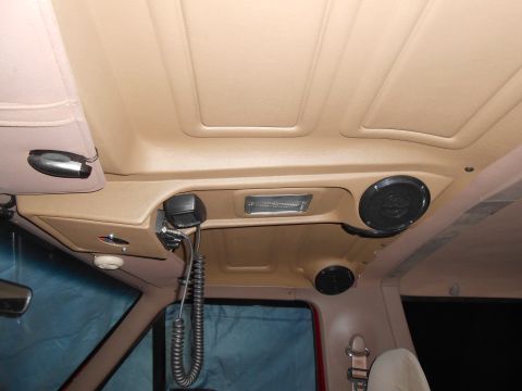 1992 Ford Bronco - Hi-liner from LMC truck
